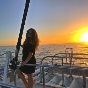 Meet your Posher, Caitlin